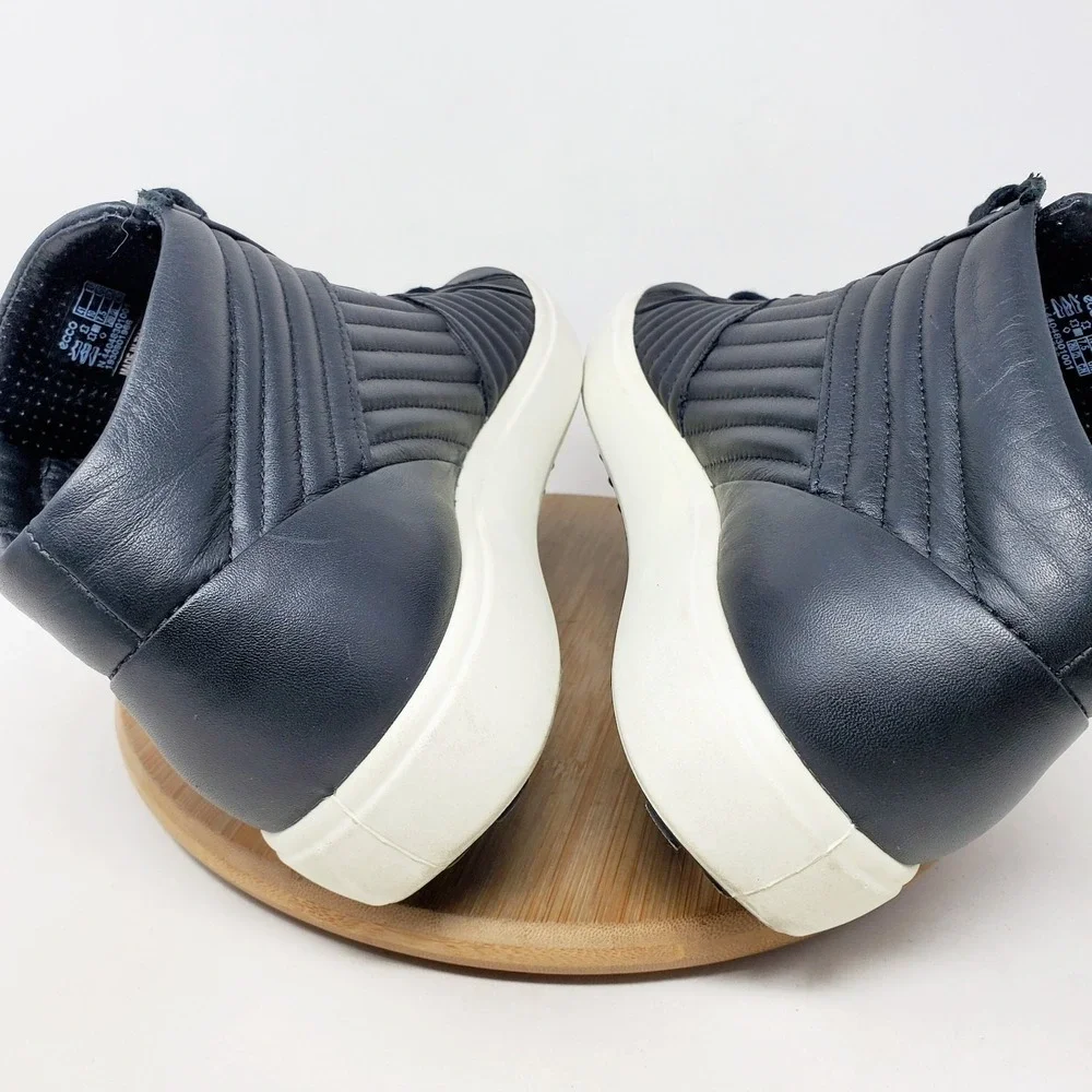 ECCO Soft 7 Sneaker Womens 41 Black Leather High Top Quilted Comfort Shoes